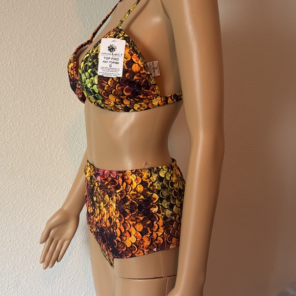 Beautiful Bikini Set Large NWT Made in Brazil - Picture 4 of 7